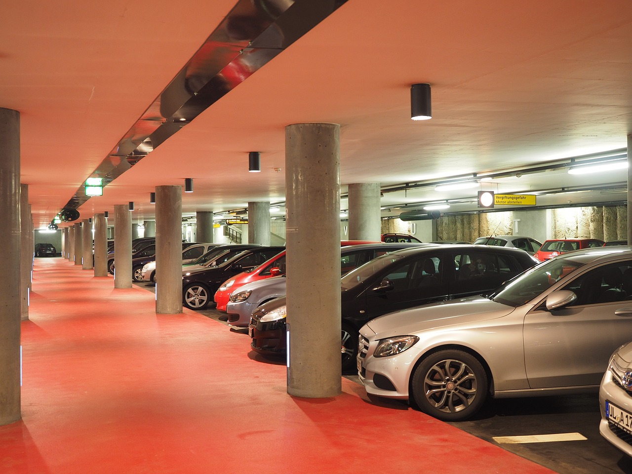 multi storey car park, parking spot, park level-1271918.jpg